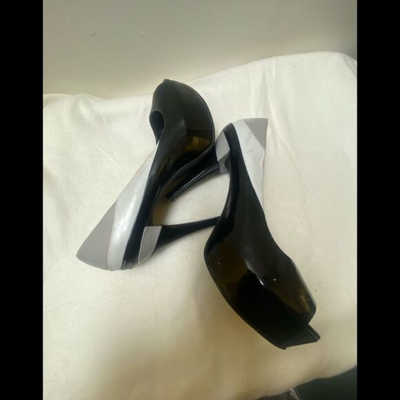 Velvet Black & White Platform Heels - Picture 2 of 8